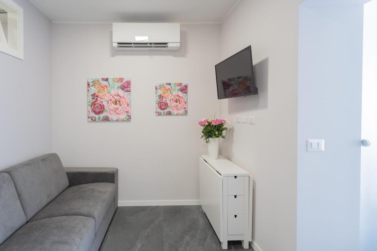 Sant'Agostino Apartments By Rent All Como Exterior foto